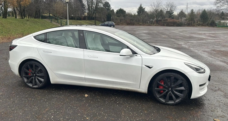 Tesla Model 3 cena 149000 przebieg: 45000, rok produkcji 2020 z Częstochowa małe 121